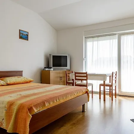 Apartment Lasic *
