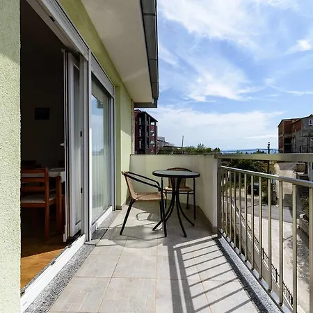 Apartment Lasic Podstrana