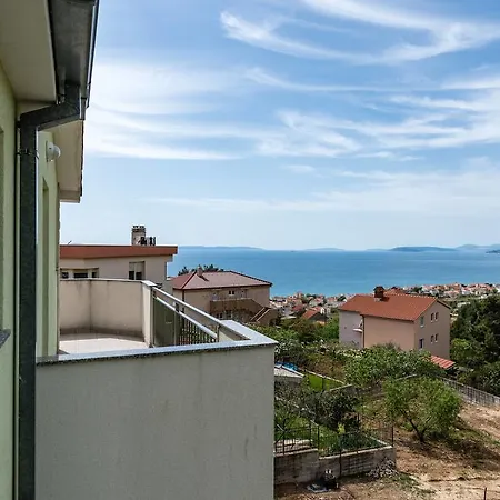 Apartment Lasic