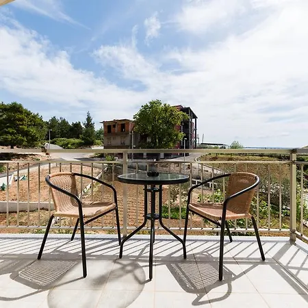 Apartment Lasic *