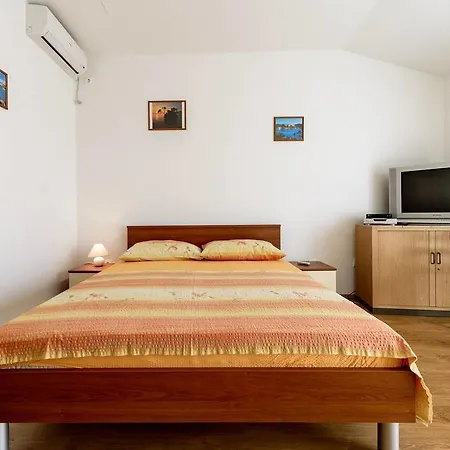 Lasic Apartment Podstrana