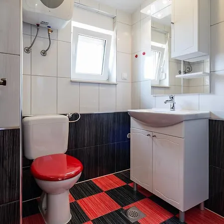 Lasic Apartment *