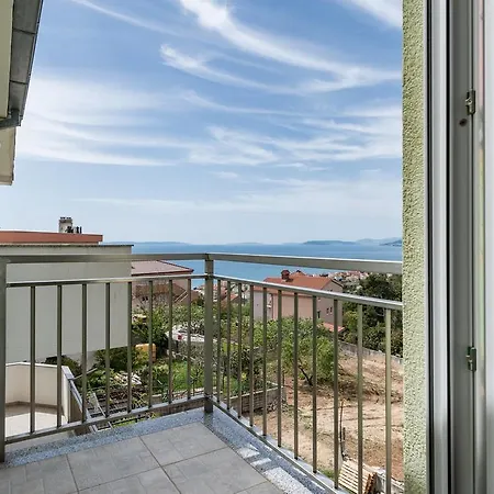 Apartment Lasic Podstrana