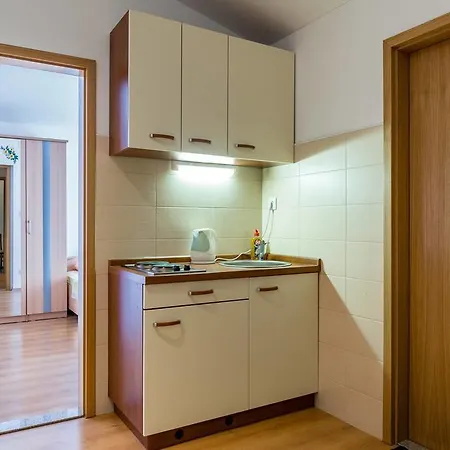 Lasic Apartment